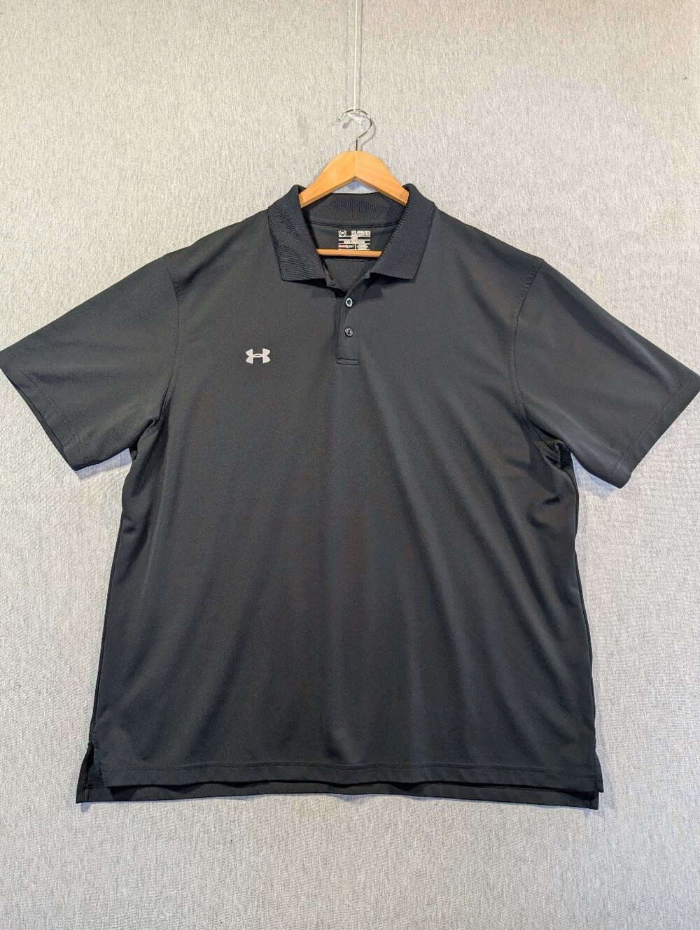 Under Armour Golf Polo Men's 2XL Black Loose Style